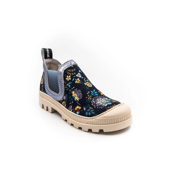 sold out! vaddia izzy navy floral sneakers us 6.5 retail $199 - Picture 10 of 11